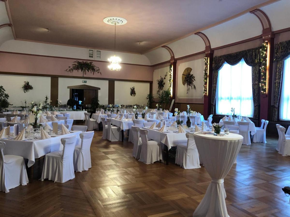 Hotel-Restaurant Wilhelmsbad Seesen Bagian luar foto