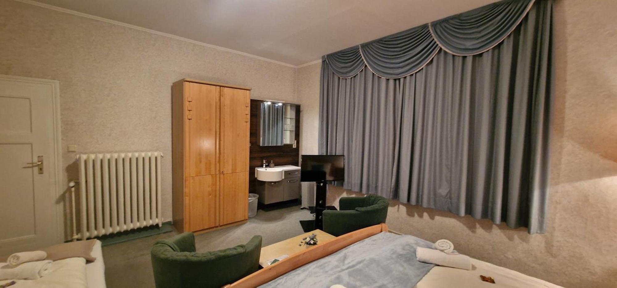 Hotel-Restaurant Wilhelmsbad Seesen Bagian luar foto