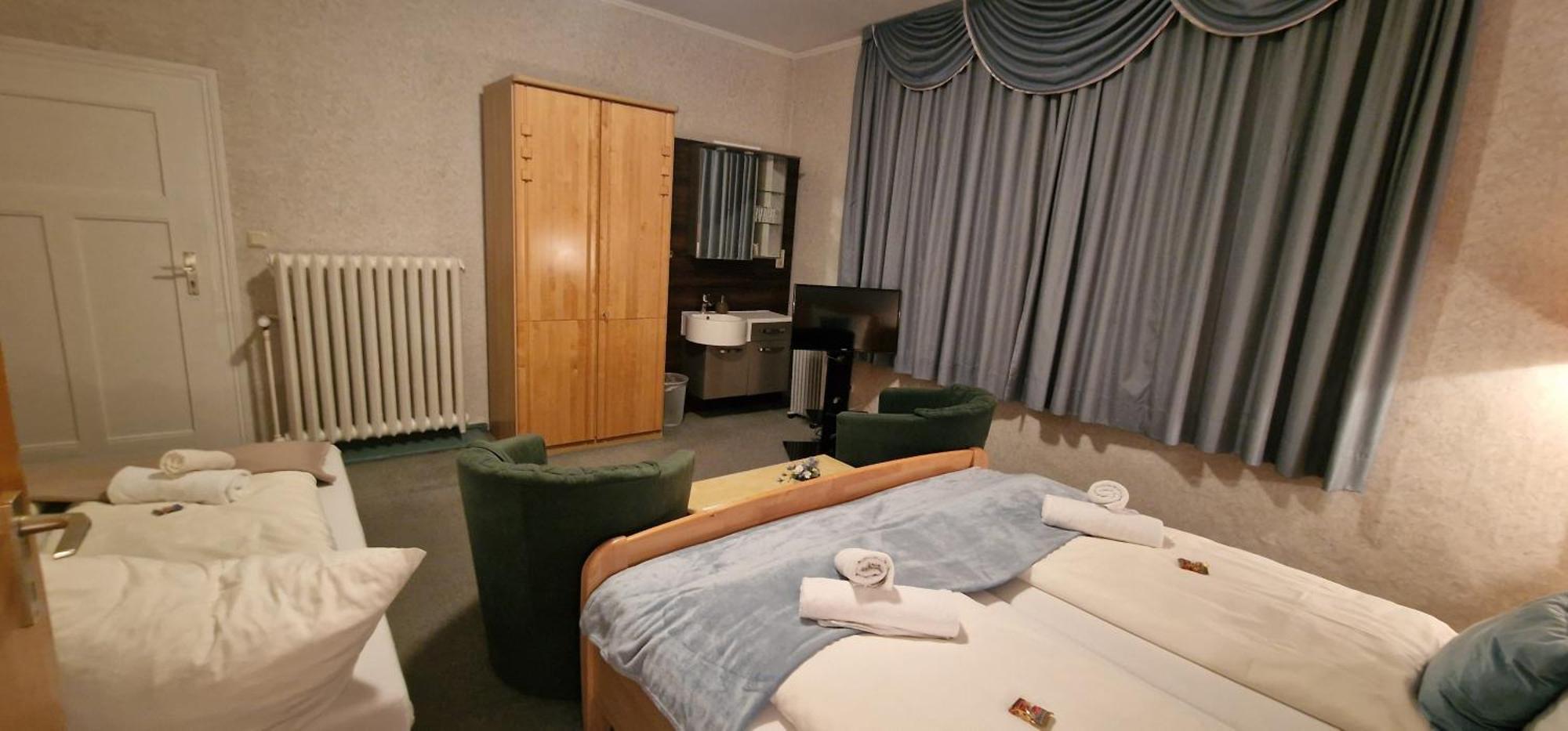 Hotel-Restaurant Wilhelmsbad Seesen Bagian luar foto