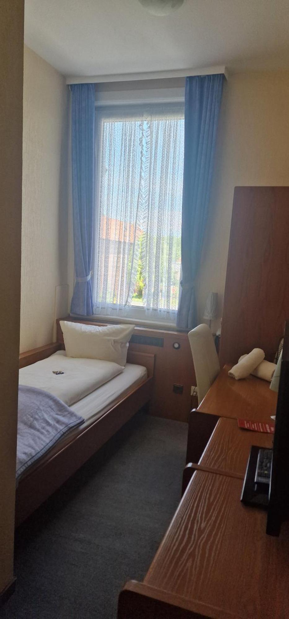 Hotel-Restaurant Wilhelmsbad Seesen Ruang foto